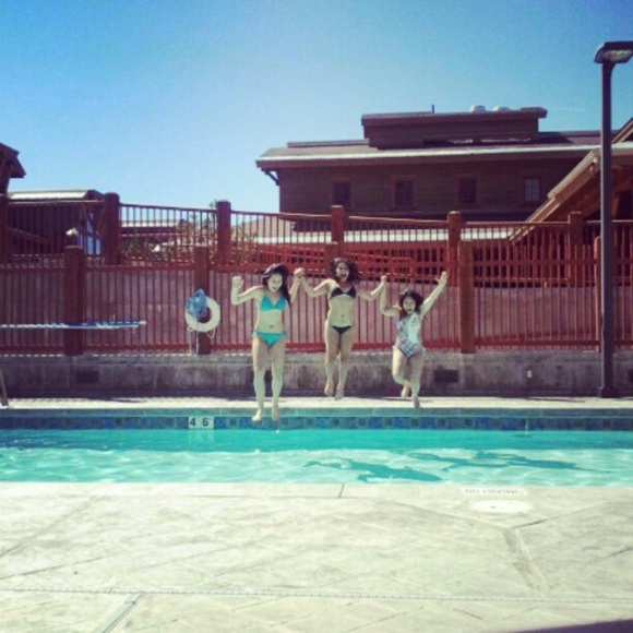 Meet your Posher, Jade - Picture 2 of 2